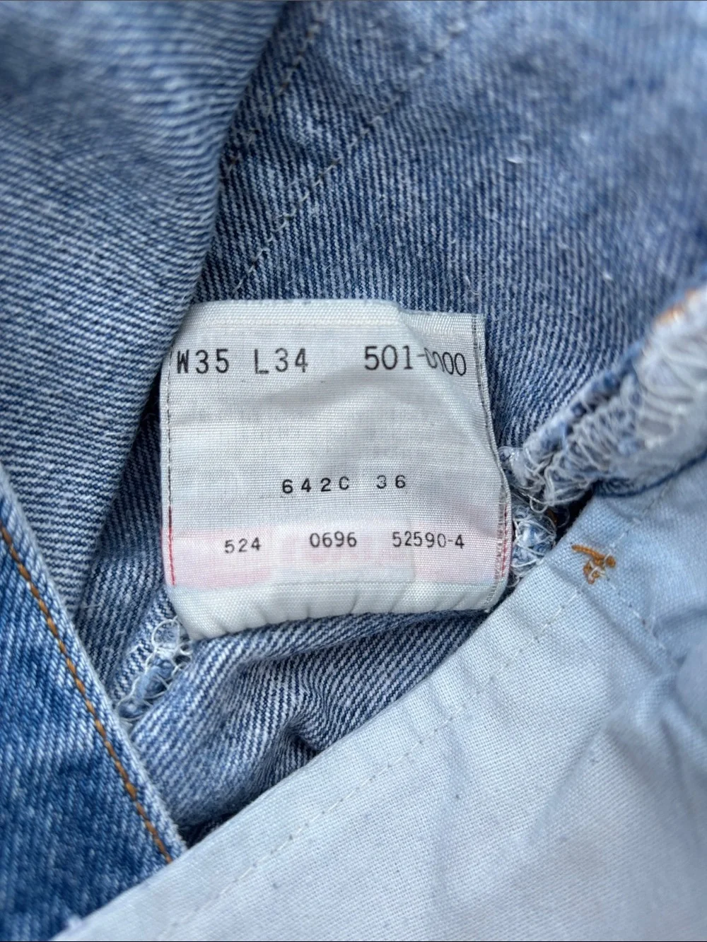 Vintage Men’s Levi's 501 Blue‎ Denim Jeans Button Fly Made in USA W35 L34